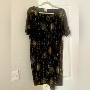 Soma Cool Nights Nightshirt Size Medium Black with Astrology Pattern